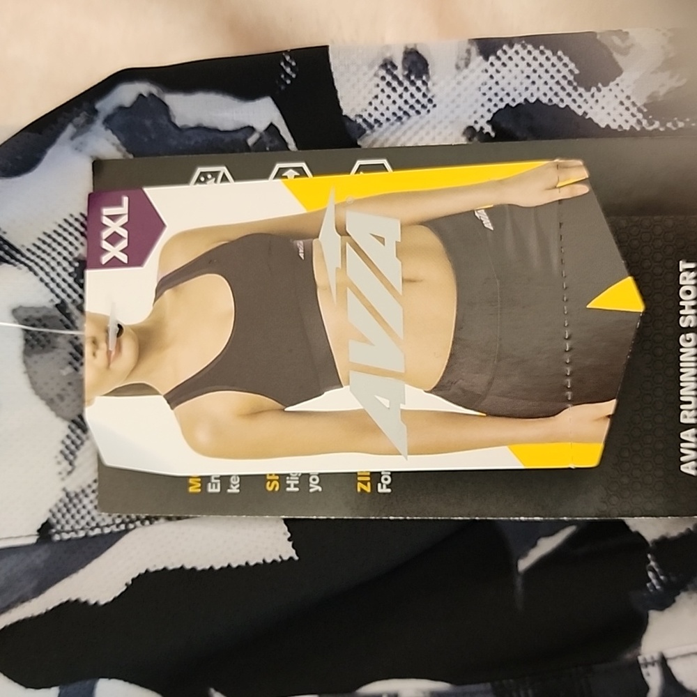 Avia Short Size: XXL - Picture 5 of 14